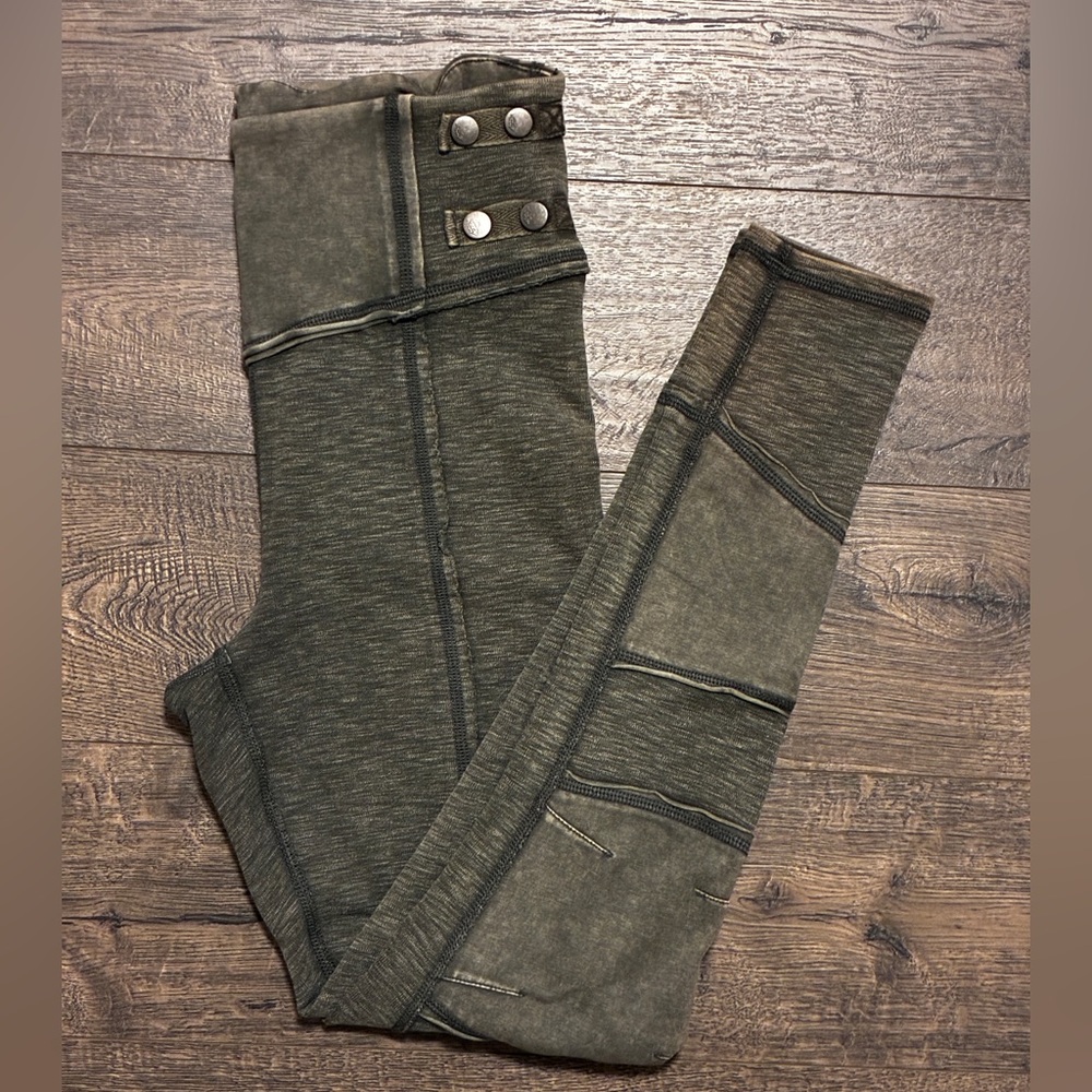 Free People Catch Me If You Can High-Rise Leggings - Size: M